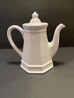 Vintage Pfaltzgraff Heritage White Coffee Tea Pot With Lid 8.5” Tall • $9