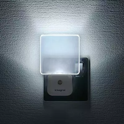 Integral LED Plug In Walls With Dusk To Dawn Photocell Auto Sensor Night Light • £6.61