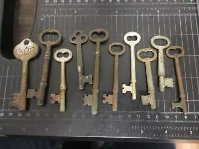 10 Antique Skeleton Keys - Brass & Steel - Yale-Towne • $14.99