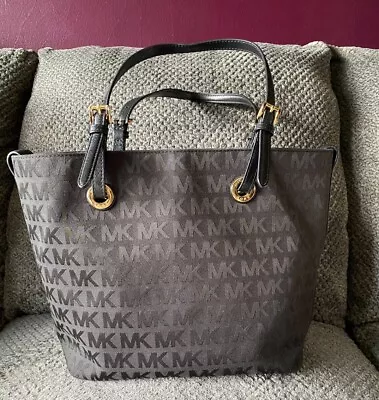 MICHAEL KORS Jet Set Signature Grab Bag Tote Black Jacquard And Leather EUC • $65