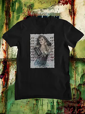 £11 • Buy Wonder Woman Mugshot Horror Handmade-to-Order Men Women Unisex T-shirt