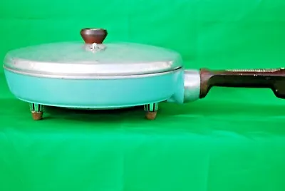 Vintage Turquoise General Electric No. 25C26 Electric Skillet • $25.99