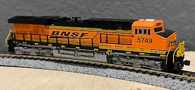 KATO 176-8940-LS ES44AC With DCC & ESU LokSound Sound BNSF #5749 N-Scale • $259