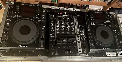 Pioneer DJM750 4-channel DJ Mixer + 2x CDJ900's- Great Condition! • $3200