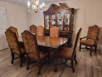 Oak Dining Room Set With 8 Upholstered Chairs And Lighted China Cabinet • $1200