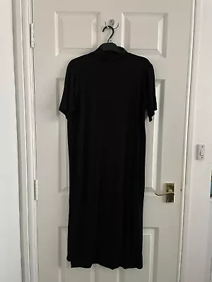 ISIF I Saw It First Black T-Shirt Midi Dress With Open Back & Small Slits • £8