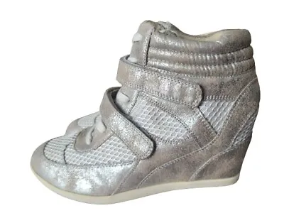 Madden Girl Sneaker Wedge Heel White & Matte Gold & Silver Hi-Top Bootie Size 9 • $22