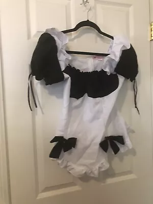 Kawaii Maid Outfit • $30