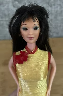 VTG Barbie Doll Hong Kong Asian Mattel 1980 Dolls Of The World & Clothes READ • $19.99