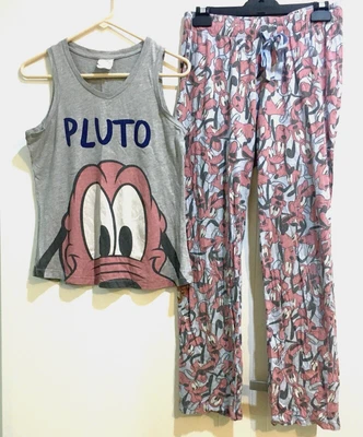 $4 • Buy Women  2 Piece  Pajamas Set  Size M