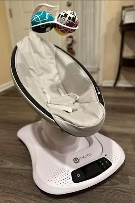 4moms 2000800 MamaRoo 4 Infant Seat - Gray • $200