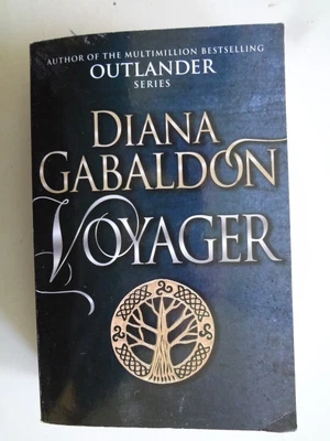 $6 • Buy DIANA GABALDON: Voyager - VGC (Outlander)