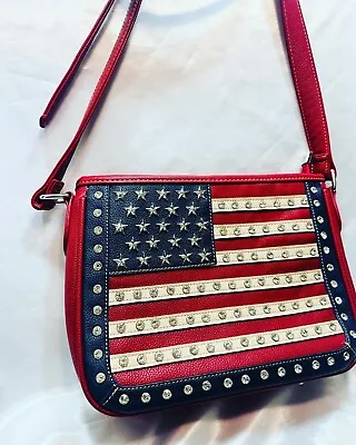 Montana West AMERICAN PRIDE CONCEALED CARRY CROSSBODY BAG RED WHITE BLUE STRIPE • $76.99