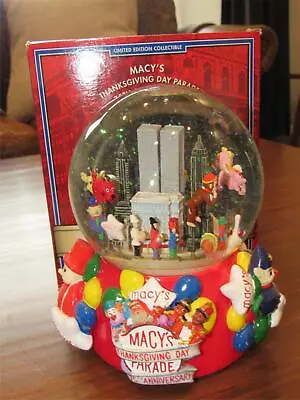 2001 Macys 75th Thanksgiving Day Parade Snow Globe Snowglobe W/WTC In Box • $74.99