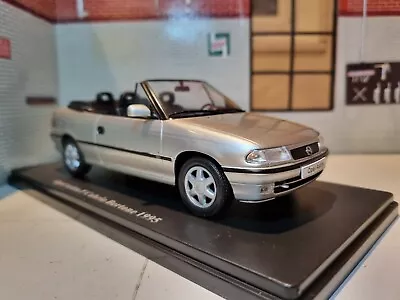 Vauxhall Astra Mk3 Convertible 1995 Opel Cabrio Bertone 1:24 Diecast Scale Model • £29.95