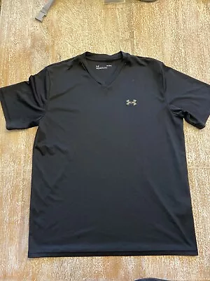 Under Armour V-Neck Athletic Shirt Comfort Men’s Size L All Black • $11