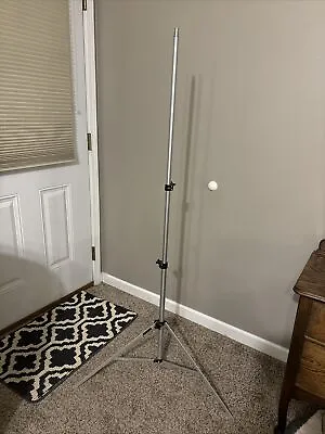 Manfrotto/Bogen  Professional 5 Foot Light Stand/Tripod Aluminum • $30