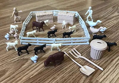 Vintage 60’s MARX Growing Farm Fencing Figures Animals Accessories FREE • $26.09