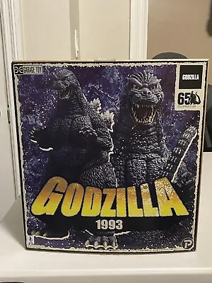 X-PLUS GARAGE TOY Toho 30cm Series Godzilla 1993  Normal Ver • $280