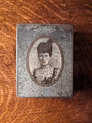 Queen Alexandra RARE War Time Cigarette Tin • £74