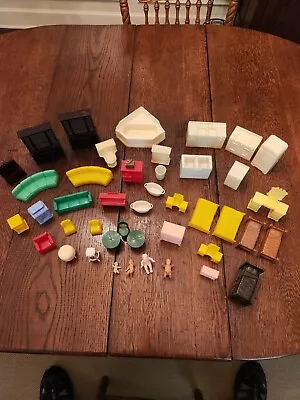 Lot Of 41 Vintage Marx Plastic Dollhouse Furniture And 4 Vintage Dolls  • $60