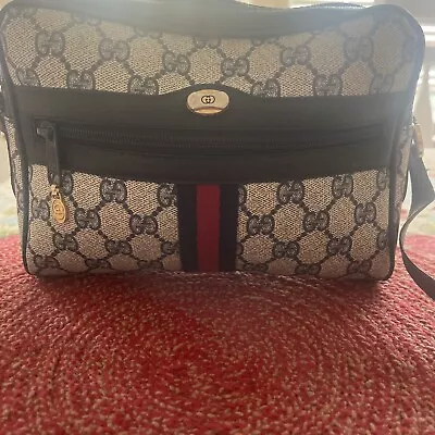 Vintage Gucci Crossbody Bag. • $99