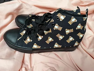 Hot Topic Size 11 Black Bear Shoes Boots New • $35