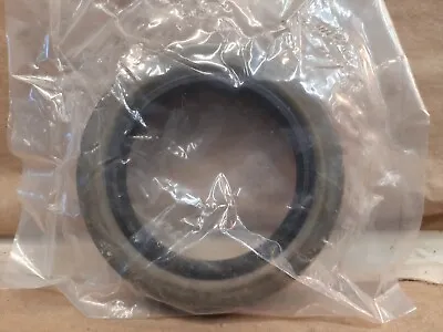 MILITARY 2.5ton TRUCK M35A2 PIONION & TRANSFER CASE INPUT/OUTPUT SEAL NEWER NOS • $15.35