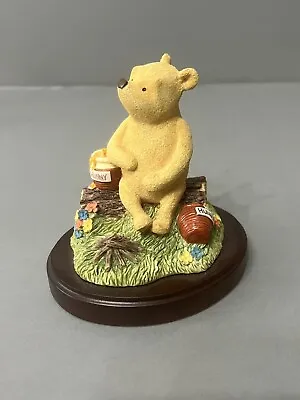 Disney Winnie The Pooh Classic Figurine Sitting On A Log A6569 Border Fine Arts • $31.02