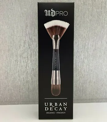 $13.99 • Buy $40 - URBAN DECAY *Contour Shapeshifter Brush* (Double-Ended)