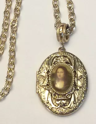 Vintage Signed Whiting Davis Locket Necklace With Mona Lisa Cameo • $9.99