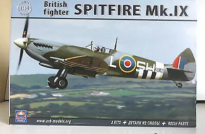 Supermarine Spitfire Mk Ix Ark 48008 1:48 New Boxed • $32.84