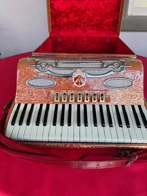 Accordion Vintage Castiglione 120 Bass Button 7 Tone Keys + Case • $1080