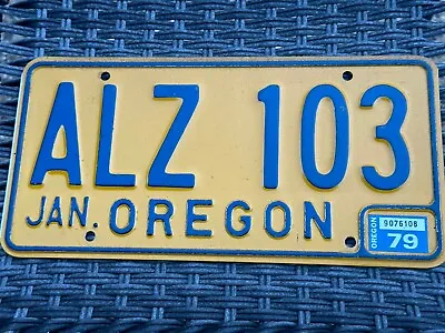 1979  OREGON   License Plate   ***   1975 BASE WITH  '79 ORE STICKER  ** JAN • $16.85