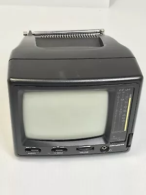 Genexxa 5  B&W 12v Portable CRT Television  Model 16-9915  NOT POWERING • $39.95