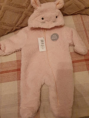 £10 • Buy Baby Girls M&S Pram Suit Snowsuit 0-3months BNWT
