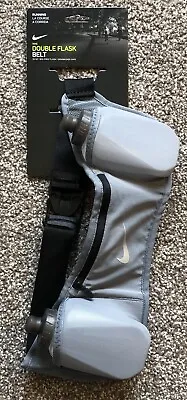 $9.99 • Buy $30 NWT Nike Double Flask Belt 20 Oz. Zipper Pocket Grey Black Running Bottles