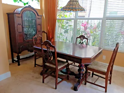 Vintage Drop Leaf Dining Room Set • $650