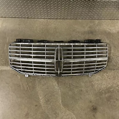 07-14 LINCOLN NAVIGATOR Front Bumper Cover Upper Grille Grill 7L74-8200-AA OEM • $349.99