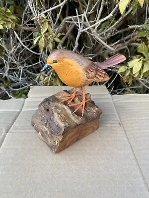 ChiselCraft Hand Carved Wooden Robin Red Breast Bird Hand Painted In Outdoors • £14.99