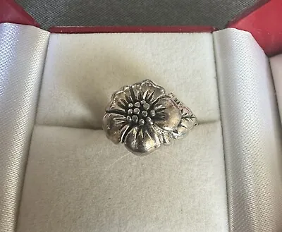 Vintage Sterling Silver Hibiscus Detailed Flower Ring Signed Kabana. • $33
