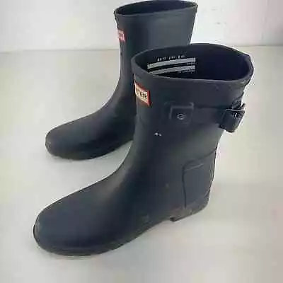 Hunter Women's Blue Rubber Rain Boots Size 7 Preowned • $30