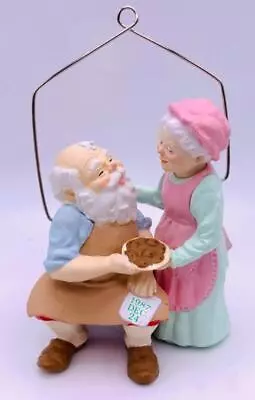 1987 Home Cooking Santa And Mrs Claus Hallmark Ornament • $8.99