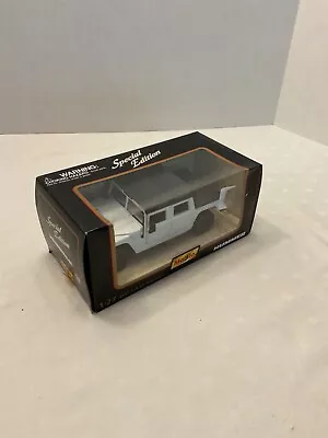 Maisto Special Edition Hummer Soft Top White Die-cast Metal 1/27 Model #31959 • $25