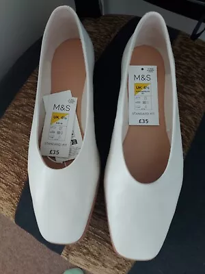 *** FABULOUS BEIGE LEATHER MARKS & SPENCER FLAT SHOES-SIZE 6.5  Uk ***BNWT • £24.99