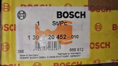 Headlight Glass Mercedes W126 Bosch Spreader VR 1305620452  • $74.52