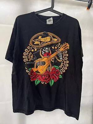 Men’s Karani Mexican Skull Playing Guitar Size Large Black Short Sleeve • £13.49