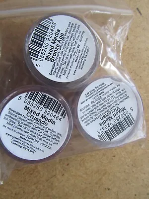 Mixed Media Embossing Powders – Set Of 3 By Cosmic Shimmer • £8