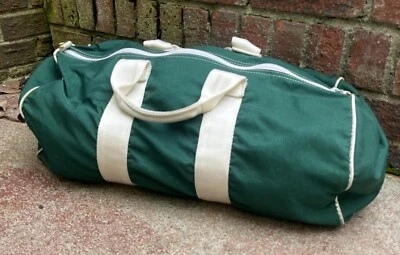 $58.99 • Buy VTG LL Bean Canvas Nylon Green M Sz Duffle Gym Bag Handles Zip Crinkle Cut Tag