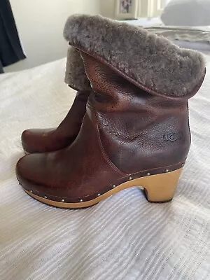 Ugg Women’s Brown Leather Clog Lynnea Shearling Ankle Pull On Boots Size 7 • $60